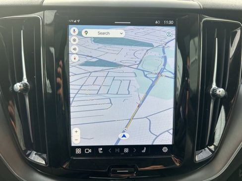 Used 2025 Volvo XC60 B5 Core image 22