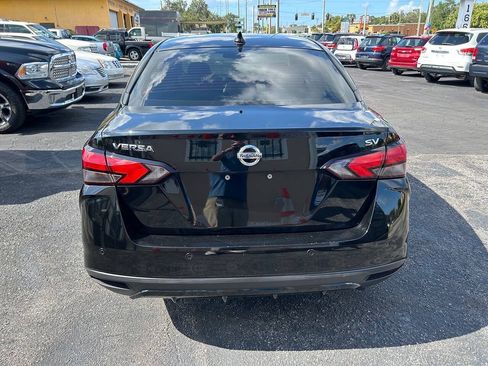 Used 2020 Nissan Versa SV FWD image 5