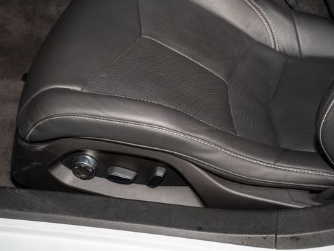 Used 2023 Chevrolet Corvette Stingray Preferred Cpe w/ Stealth Interior Trim Package image 22