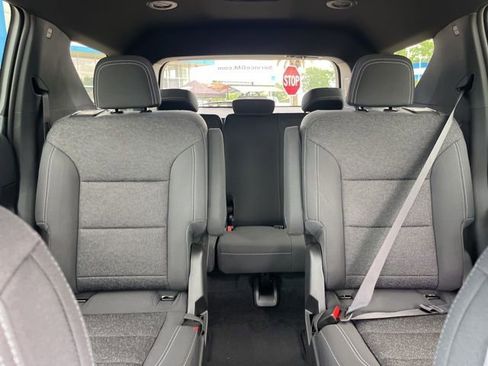 New 2026 Chevrolet Traverse LT w/ Midnight/Sport Edition FWD image 37