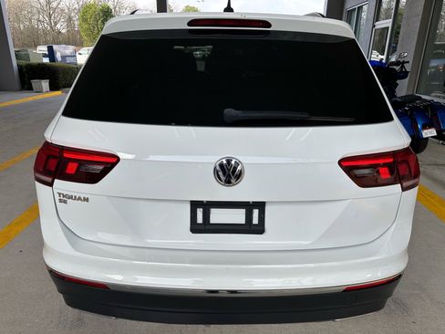 Used 2020 Volkswagen Tiguan SE image 13