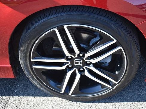 Used 2017 Honda Accord Sport image 11