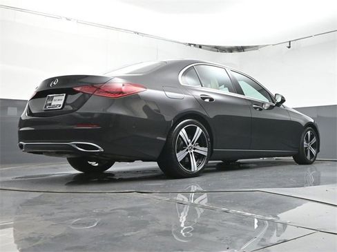 Used 2024 Mercedes-Benz C 300 Sedan image 41