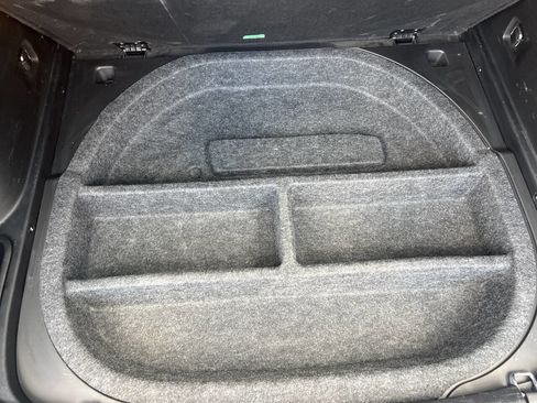 Used 2014 Jeep Cherokee Limited image 34