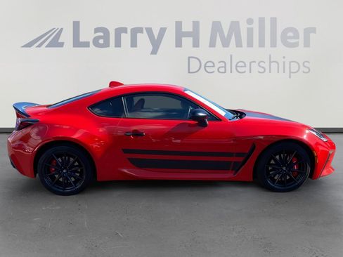 Used 2024 Toyota GR86 TRUENO Edition image 6