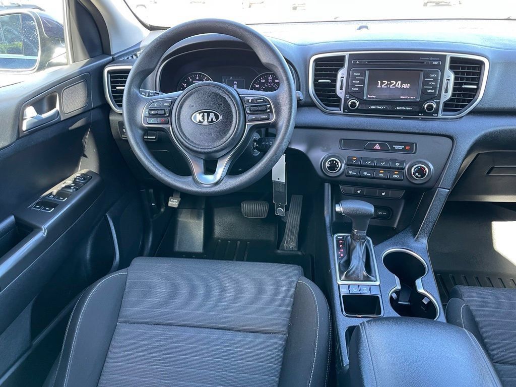 Used 2017 Kia Sportage LX w/ LX Popular Package AWD/4WD image 9
