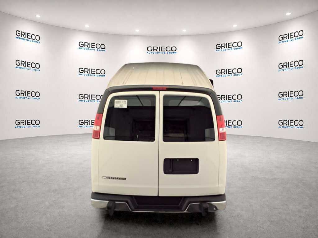 Used 2019 Chevrolet Express 2500 w/ Driver Convenience Package RWD image 6