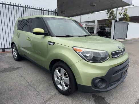 Used 2019 Kia Soul image 2