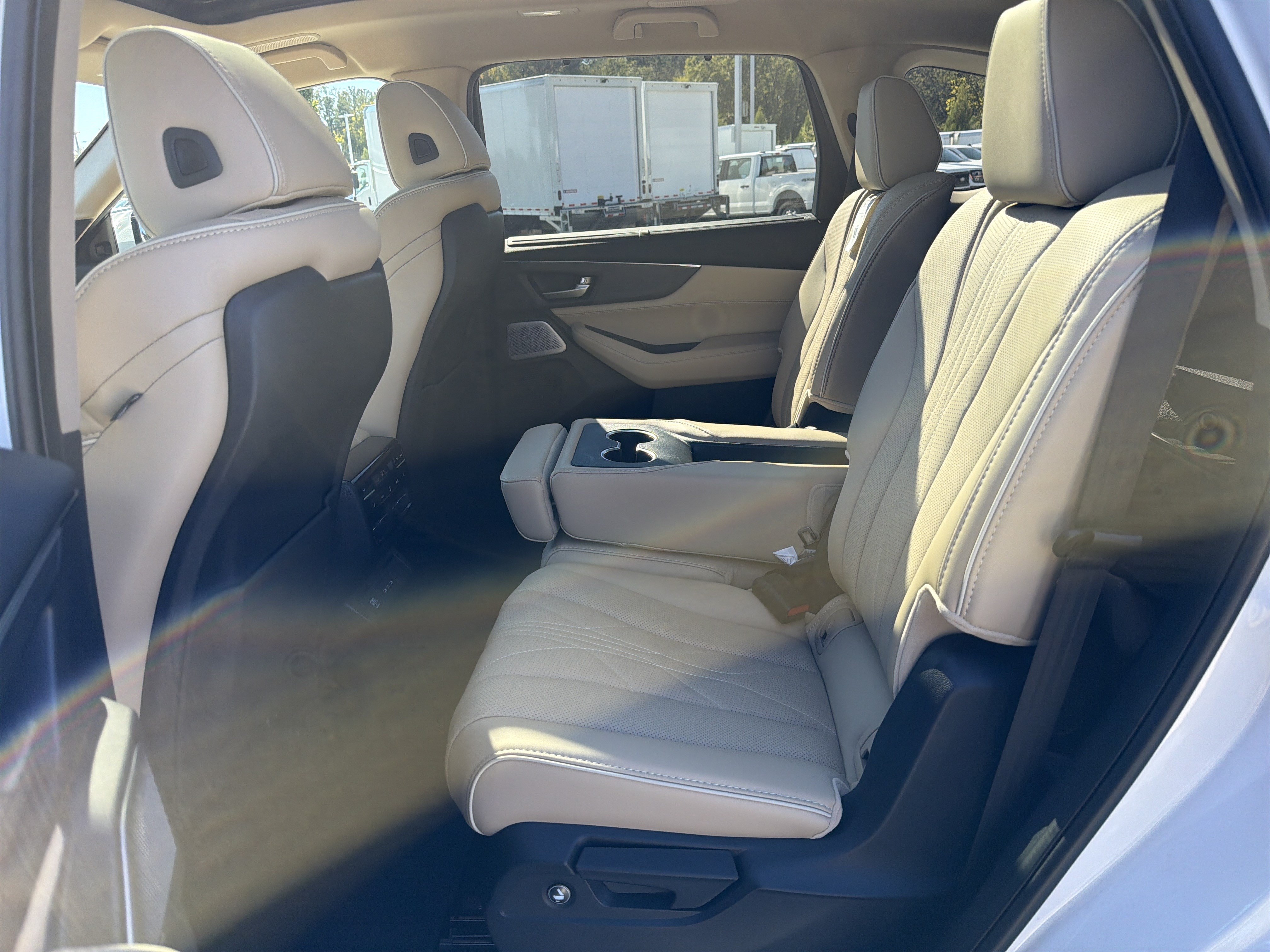 Certified 2026 Acura MDX w/ Advance Package AWD/4WD image 31