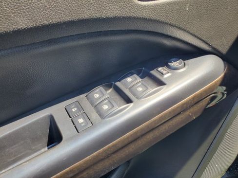 Used 2016 GMC Canyon SLT w/ Trailering Package RWD image 13