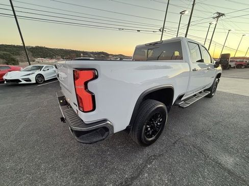 Certified 2024 Chevrolet Silverado 2500 LTZ w/ LTZ Plus Package image 13