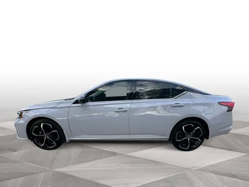 Used 2024 Nissan Altima 2.5 SR image 5