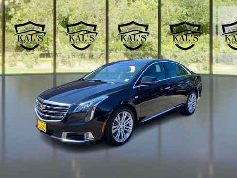 Used 2019 Cadillac XTS Luxury image 1