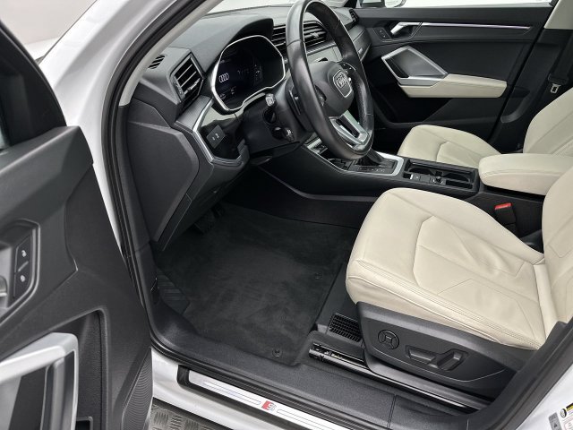 Used 2021 Audi Q3 2.0T Premium Plus w/ Premium Plus Package AWD/4WD image 11