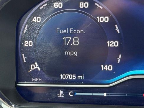 Used 2024 Chevrolet Silverado 1500 LT image 16