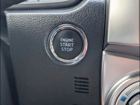 Used 2024 Toyota 4Runner Limited AWD/4WD image 17