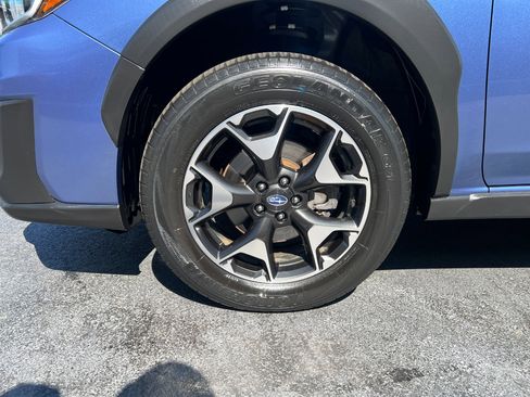 Used 2020 Subaru Crosstrek 2.0i Premium w/ Moonroof Package 2 image 12