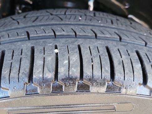 Used 2024 RAM 1500 Limited image 22