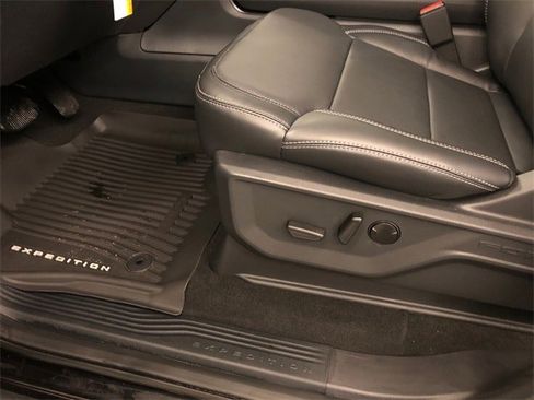 New 2025 Ford Expedition Max Platinum w/ Stealth Appearance Package image 22