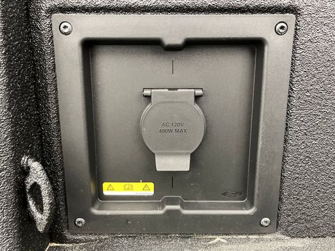 Certified 2023 Ford F150 Lariat w/ Equipment Group 502A High image 29