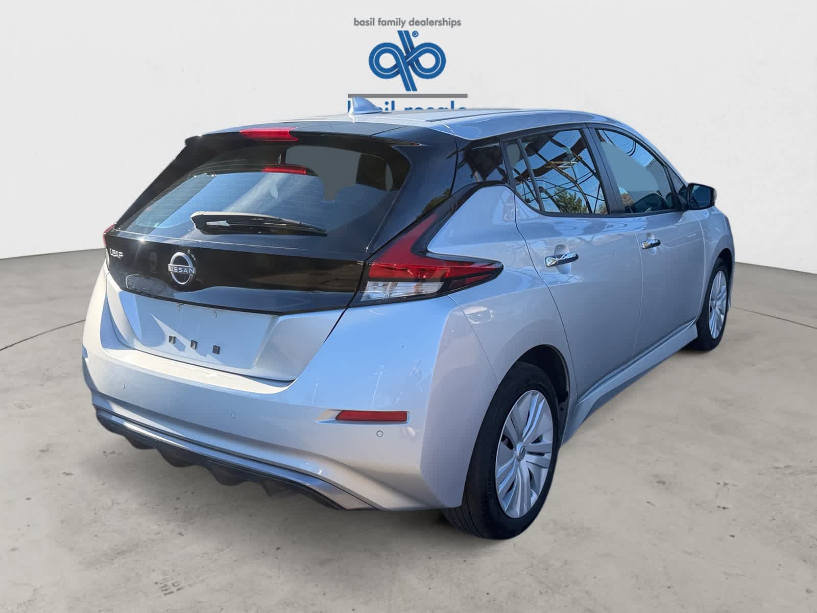 Used 2018 Nissan Leaf S w/ S Charge Package FWD image 6