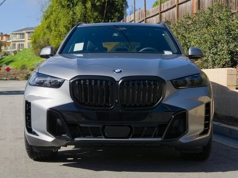 New 2026 BMW X5 xDrive40i w/ M Sport Package image 3