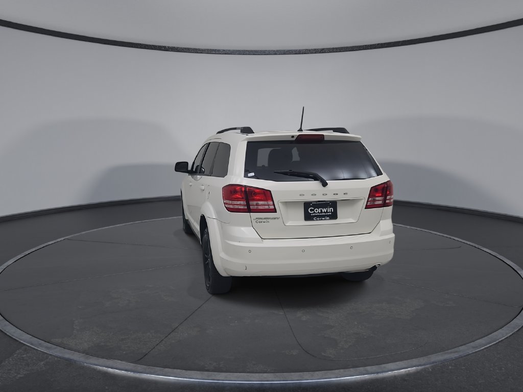 Used 2020 Dodge Journey SE w/ Blacktop Package FWD image 13