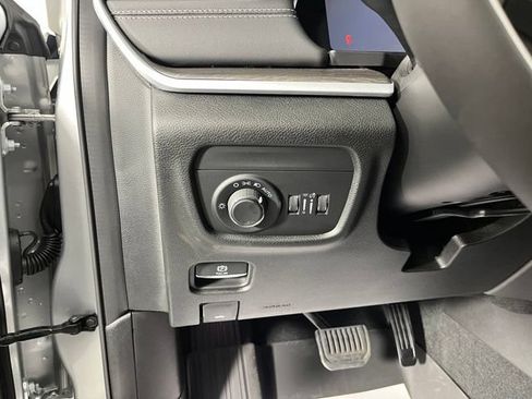 Used 2026 Jeep Grand Cherokee L 4WD image 19