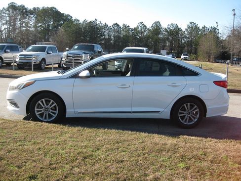 Used 2015 Hyundai Sonata SE w/ Option Group 02 image 4