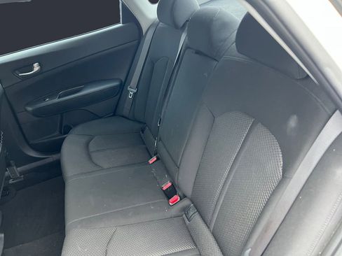 Used 2016 Kia Optima LX FWD image 13