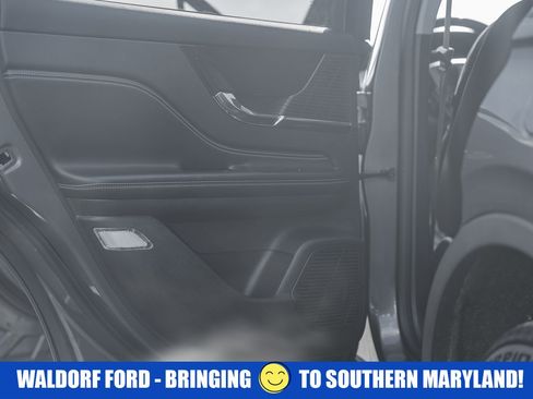 Used 2022 Lincoln Corsair Standard w/ Premium Package image 37