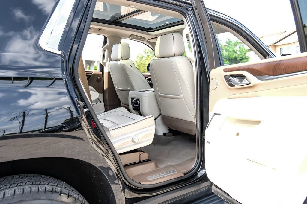 Used 2022 GMC Yukon Denali AWD/4WD image 42