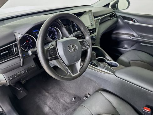 Used 2024 Toyota Camry LE image 8