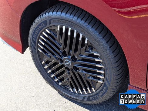 Used 2023 Nissan Leaf SV Plus image 11