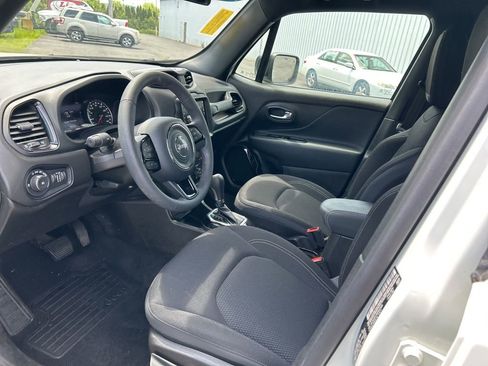 Certified 2022 Jeep Renegade Altitude image 43