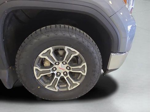 Used 2021 GMC Sierra 1500 SLE w/ X31 Off-Road Package AWD/4WD image 20