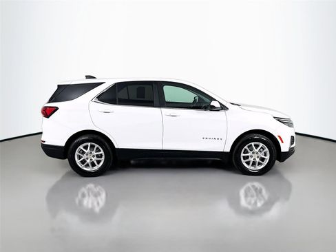 Used 2024 Chevrolet Equinox LT image 9