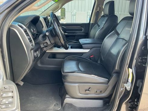 Used 2022 RAM 3500 Laramie AWD/4WD image 9
