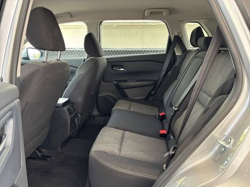 Used 2025 Nissan Rogue SV AWD/4WD image 27