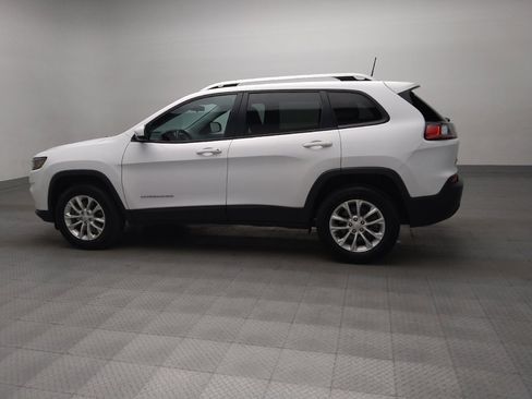 Used 2020 Jeep Cherokee Latitude w/ Cold Weather Group image 3