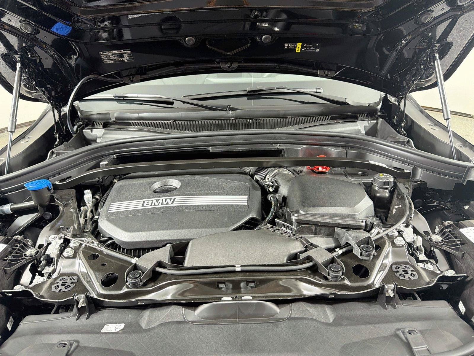 New 2027 BMW X2 xDrive28i AWD/4WD image 30