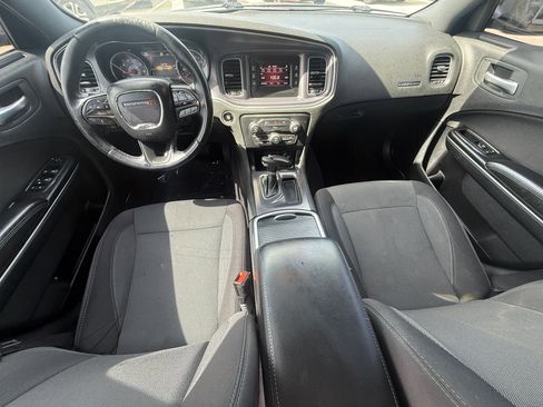 Used 2015 Dodge Charger SE w/ Power Sunroof Group AWD/4WD image 11