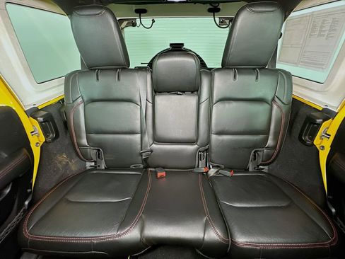 Used 2020 Jeep Wrangler Unlimited Rubicon AWD/4WD image 13