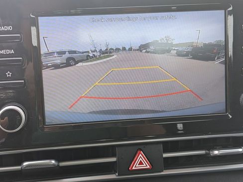Used 2021 Hyundai Elantra SEL w/ Convenience Package FWD image 20