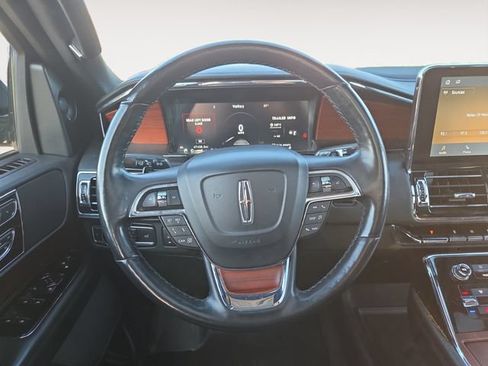 Used 2021 Lincoln Navigator Reserve AWD/4WD image 13