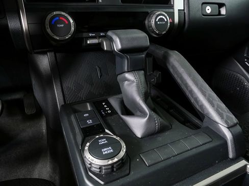 Used 2025 Toyota 4Runner SR5 image 16