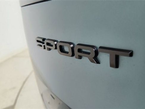 Used 2025 Land Rover Range Rover Sport Dynamic SE image 17