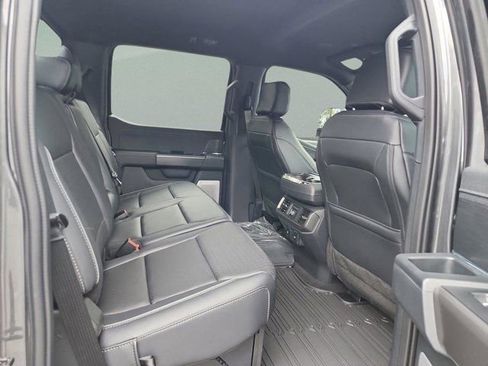 New 2025 Ford F150 Lariat w/ Equipment Group 502A High image 28