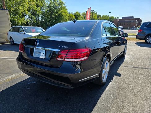 Used 2016 Mercedes-Benz E 250 4MATIC Sedan image 3