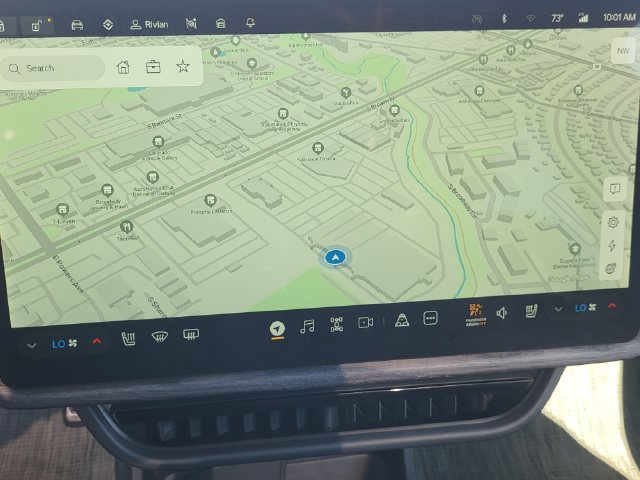 Used 2022 Rivian R1S Launch Edition Quad AWD/4WD image 15
